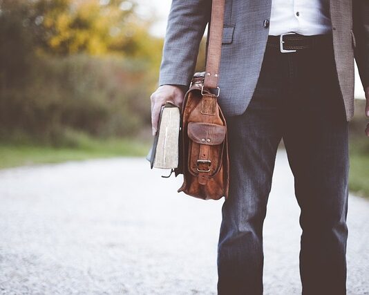 Czy nauczyciel wspomagający pisze program do Ipetu?