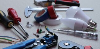 Jak się montuje moskitiery?